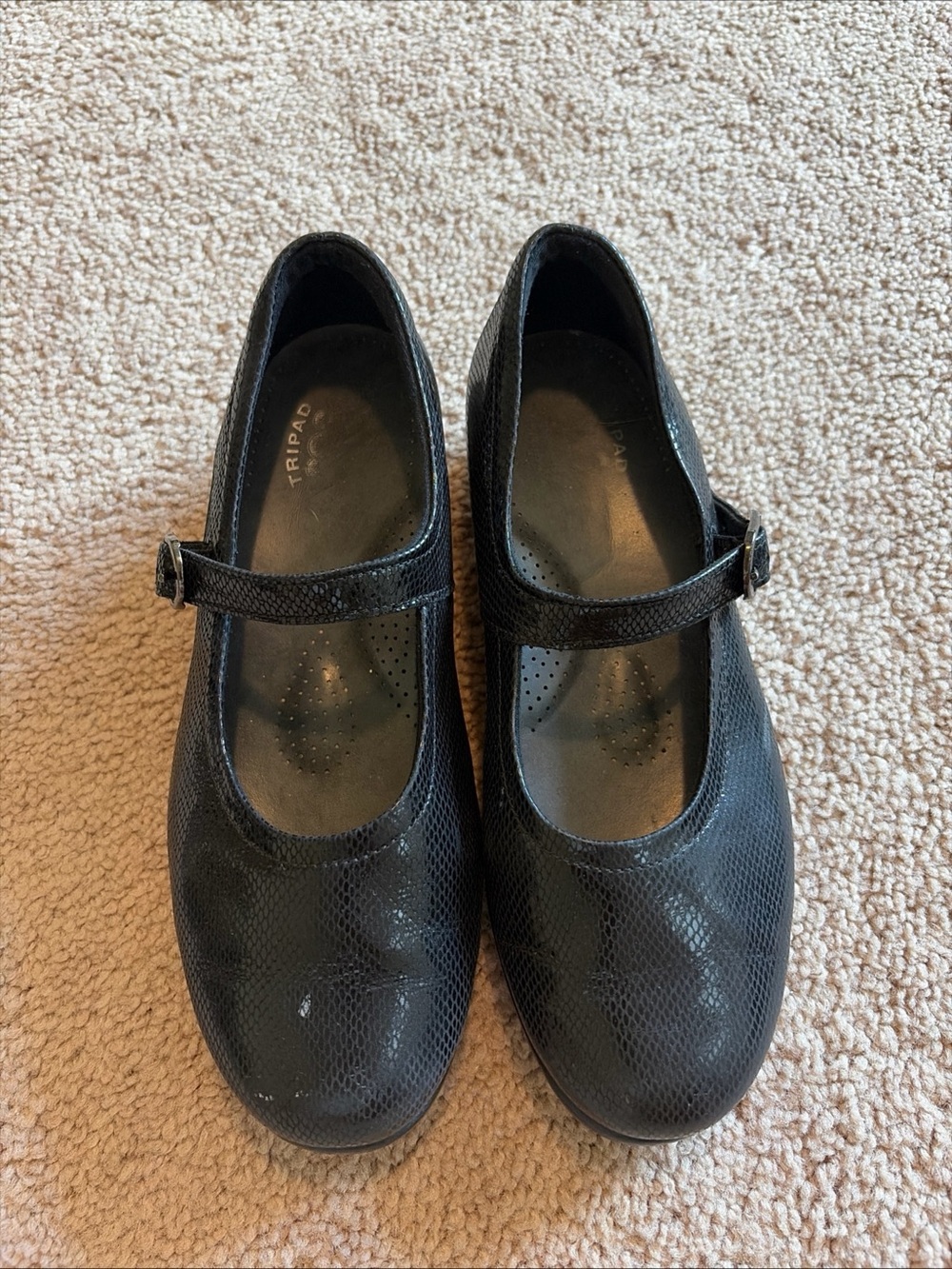 SAS Black Embossed Leather Mary Jane Flats Size 7 W Comfort Shoes Sparkly Fun